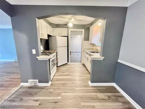 6300 Belmere Dr, Parma, OH 44129 photo 6