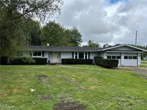 3729 Padanarum Rd, Geneva, OH 44041