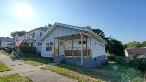 1106 Blaine Ave, Cambridge, OH 43725