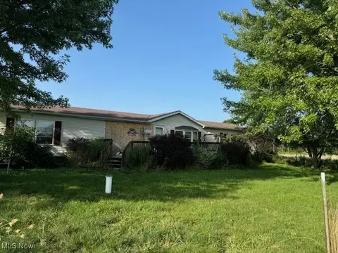 8089 Giddings, Rootstown, OH 44272