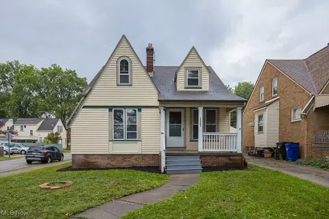 17701 Flamingo Ave, Cleveland, OH 44135