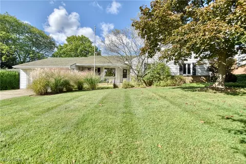 23751 Hazelmere Rd, Shaker Heights, OH 44122