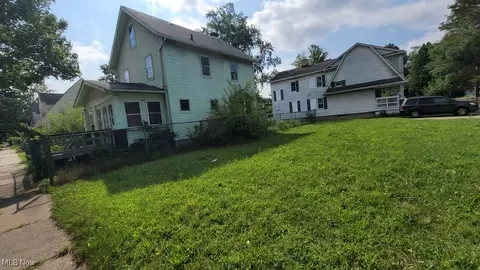 Exterior - 48 Uhler Ave, Akron, OH 44310 photo 2 of 5