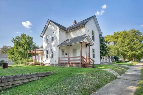 20 W Hiram St, Barberton, OH 44203