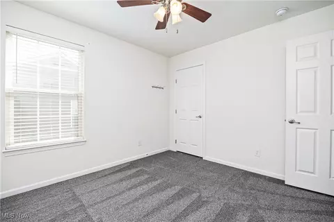 160 Fairfield Dr, Elyria, OH 44035 photo 27