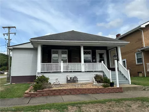 1005 2nd St, Brilliant, OH 43913
