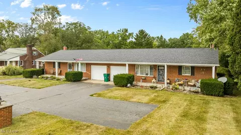 19584 Harrisburg Westville Rd, Alliance, OH 44601
