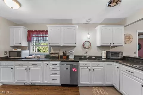 4359 Middle Ridge Rd, Perry, OH 44081 photo 11