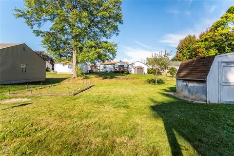 Exterior - 297 Overlook Blvd, Struthers, OH 44471 photo 5 of 5