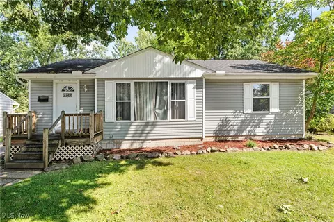 2247 11th St, Cuyahoga Falls, OH 44221
