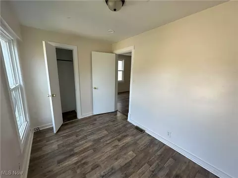 Bedroom - 502 W 54th St, Ashtabula, OH 44004 photo 3 of 4