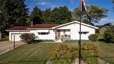 620 Thomas Rd, Lisbon, OH 44432