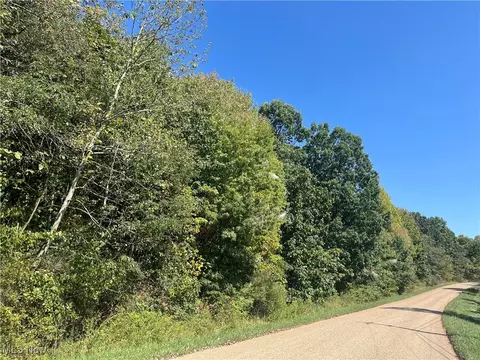 Ridge Road Nw, Bolivar, OH 44612