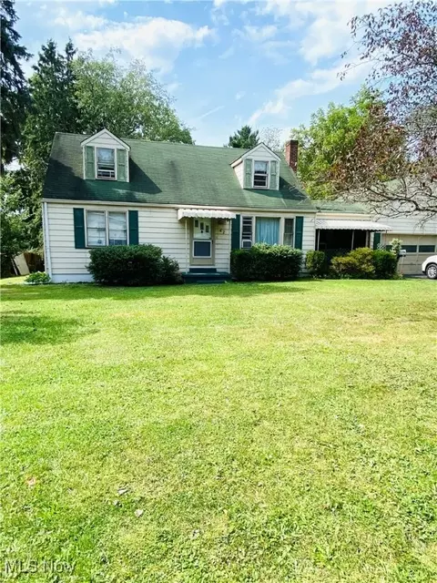 42 Moherman Ave, Youngstown, OH 44509