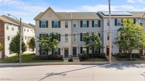 1403 Winchester Ave, Lakewood, OH 44107