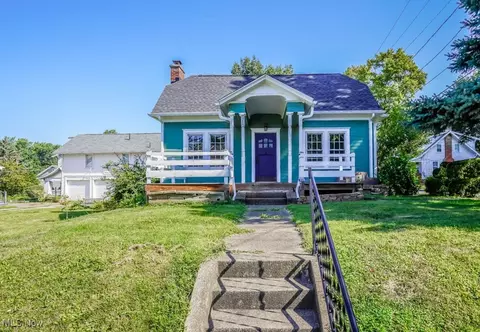 919 25th St NW, Canton, OH 44709