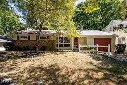 2521 Monterey St, Wooster, OH 44691