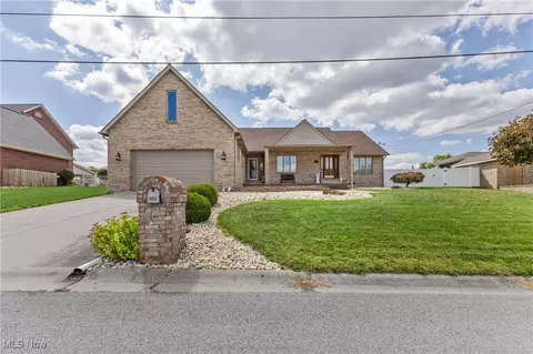 209 Kilkenny Dr, Follansbee, WV 26037