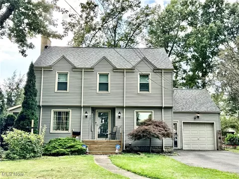 737 Genesee Ave NE, Warren, OH 44483