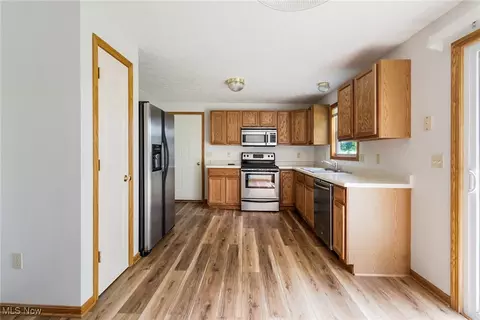 2254 S Hametown Rd, Copley, OH 44321 photo 15