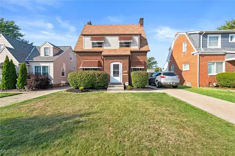 22051 Tracy Ave, Euclid, OH 44123