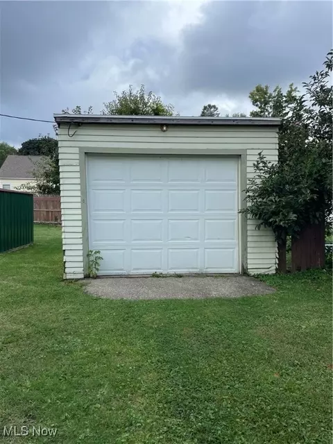 5313 Reed Ave, Ashtabula, OH 44004 photo 3