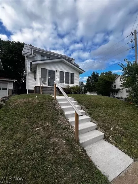 560 E State St, Alliance, OH 44601