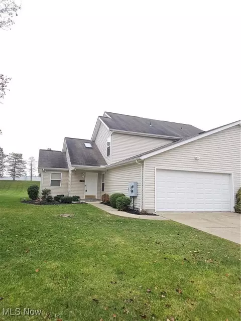 3212 Greentree Cir, Medina, OH 44256