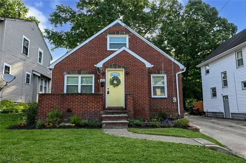 463 Oxford Ave, Akron, OH 44310