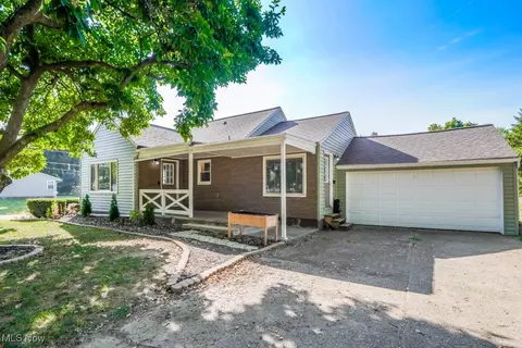 5008 2nd St NW, Canton, OH 44708