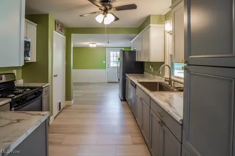 5008 2nd St NW, Canton, OH 44708 photo 6