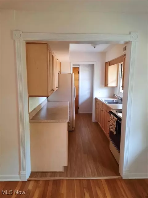 Entry Way - 122 Campagna St, Elyria, OH 44035 photo 1 of 1