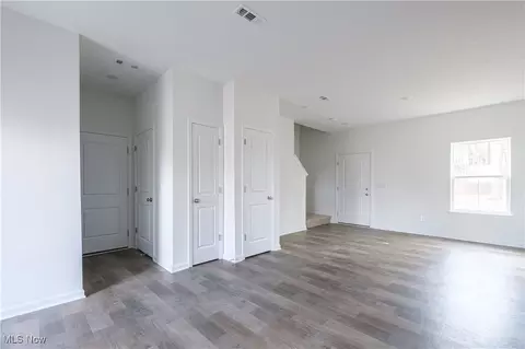 149 Harvest Way, Elyria, OH 44035 photo 9