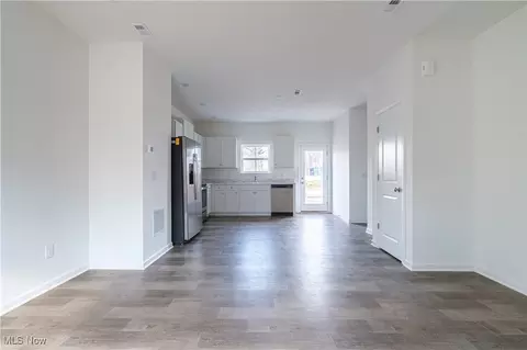 149 Harvest Way, Elyria, OH 44035 photo 3