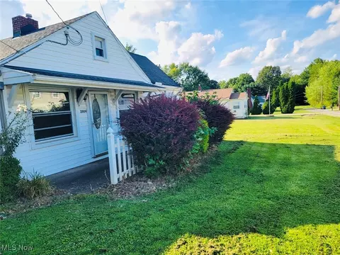 2804 Youngstown Ave, Mcdonald, OH 44437