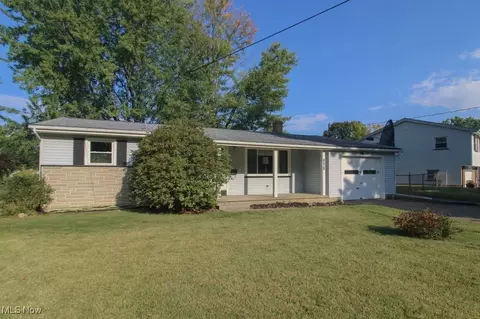 1782 Nova Ln, Youngstown, OH 44514