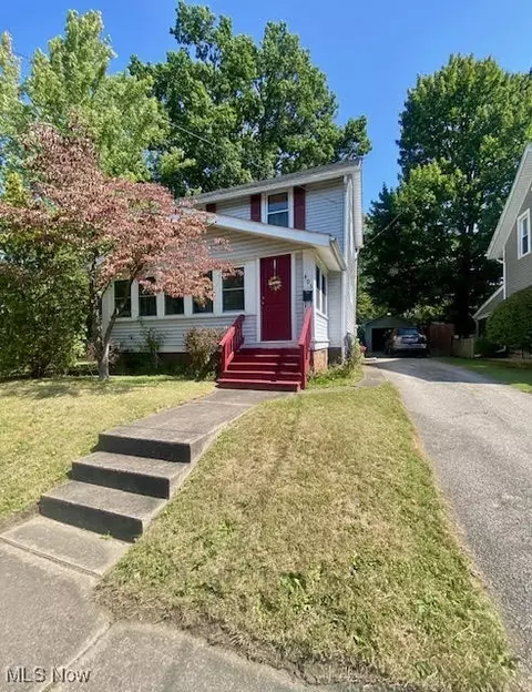 403 Bonnie Brae Ave SE, Warren, OH 44484