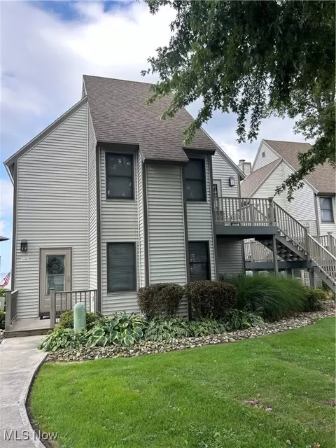 5237 Lake Ave #611, Ashtabula, OH 44004