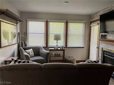 5237 Lake Ave #611, Ashtabula, OH 44004 photo 3