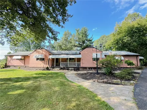 1615 Mctaggart Dr, Akron, OH 44320
