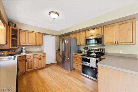 9071 Jackson St, Mentor, OH 44060 photo 13