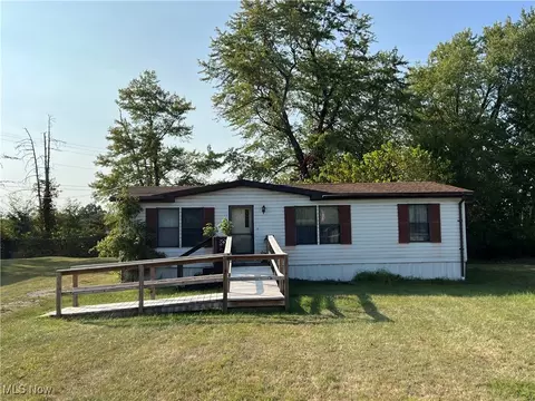 62913 Bennett Dr, Cambridge, OH 43725