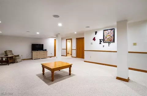 818 Wall Rd, Wadsworth, OH 44281 photo 38