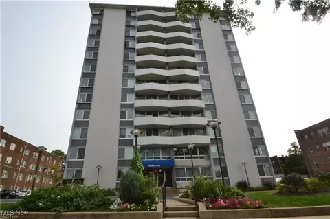 11811 Lake Ave #103, Lakewood, OH 44107