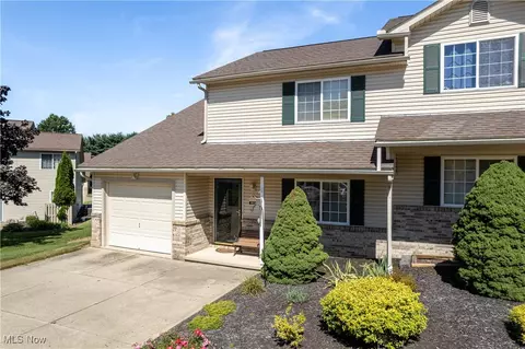 812 Doty Dr, Wadsworth, OH 44281