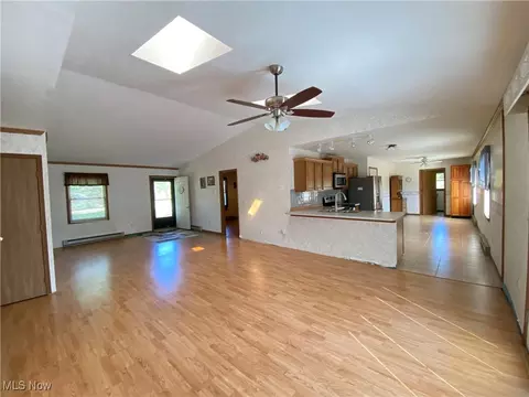 16291 Burrows Rd, Thompson, OH 44086 photo 5
