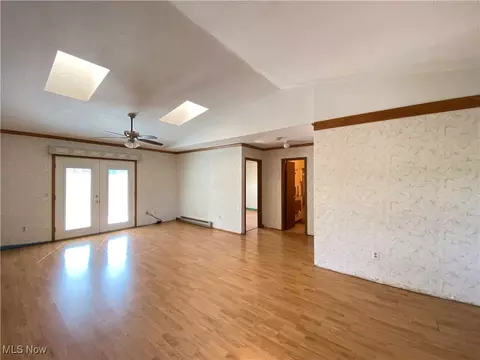 16291 Burrows Rd, Thompson, OH 44086 photo 6