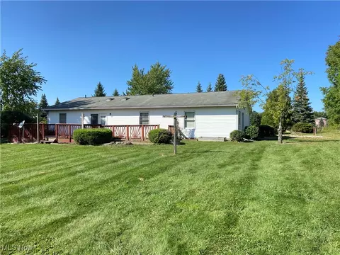 16291 Burrows Rd, Thompson, OH 44086 photo 2