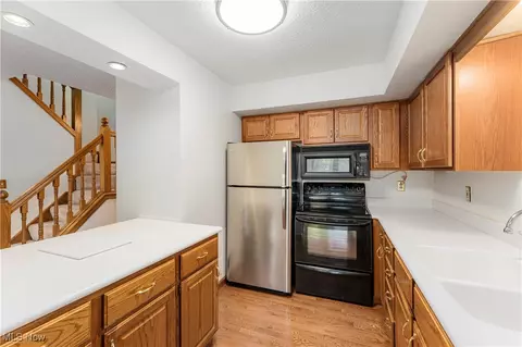 1449 Harbor Dr NW, Canton, OH 44708 photo 12