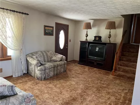 Living - 28928 Buck Rd, Beloit, OH 44609 photo 1 of 1
